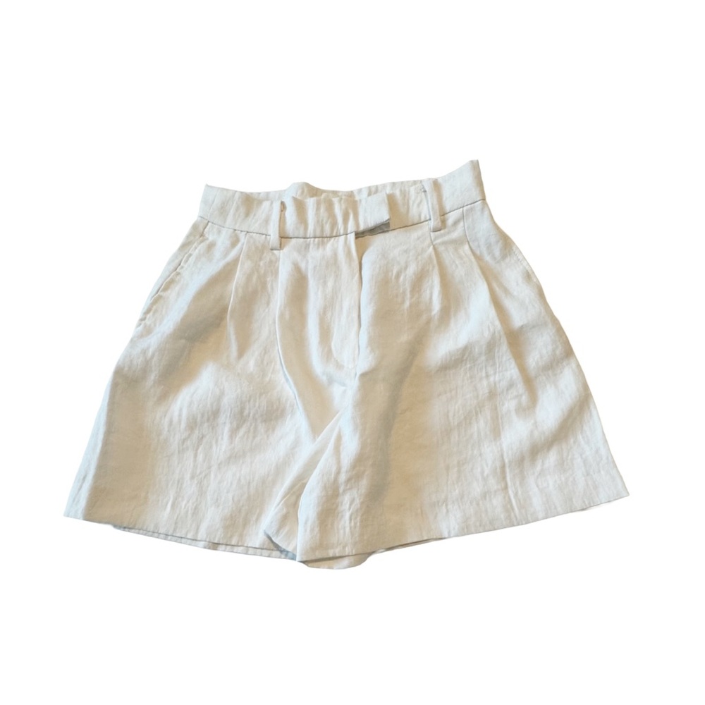 H&M High Waist Linen-Look Shorts in Off-White